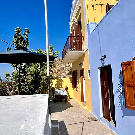 Βίλα Roots House *
