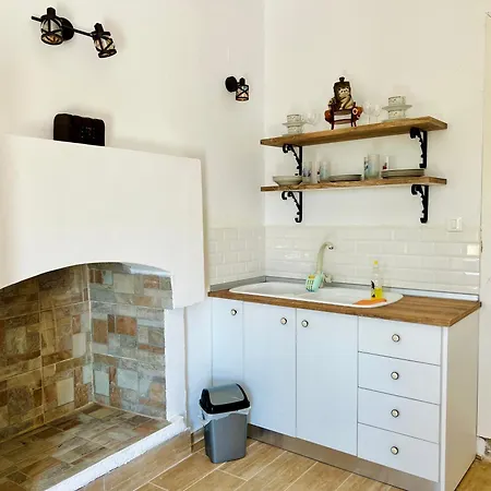 Roots House Villa Simi