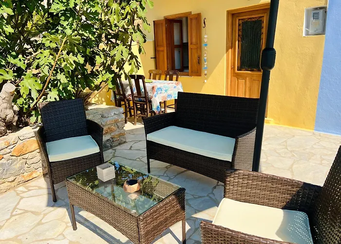 ヴィラ Roots House シミ